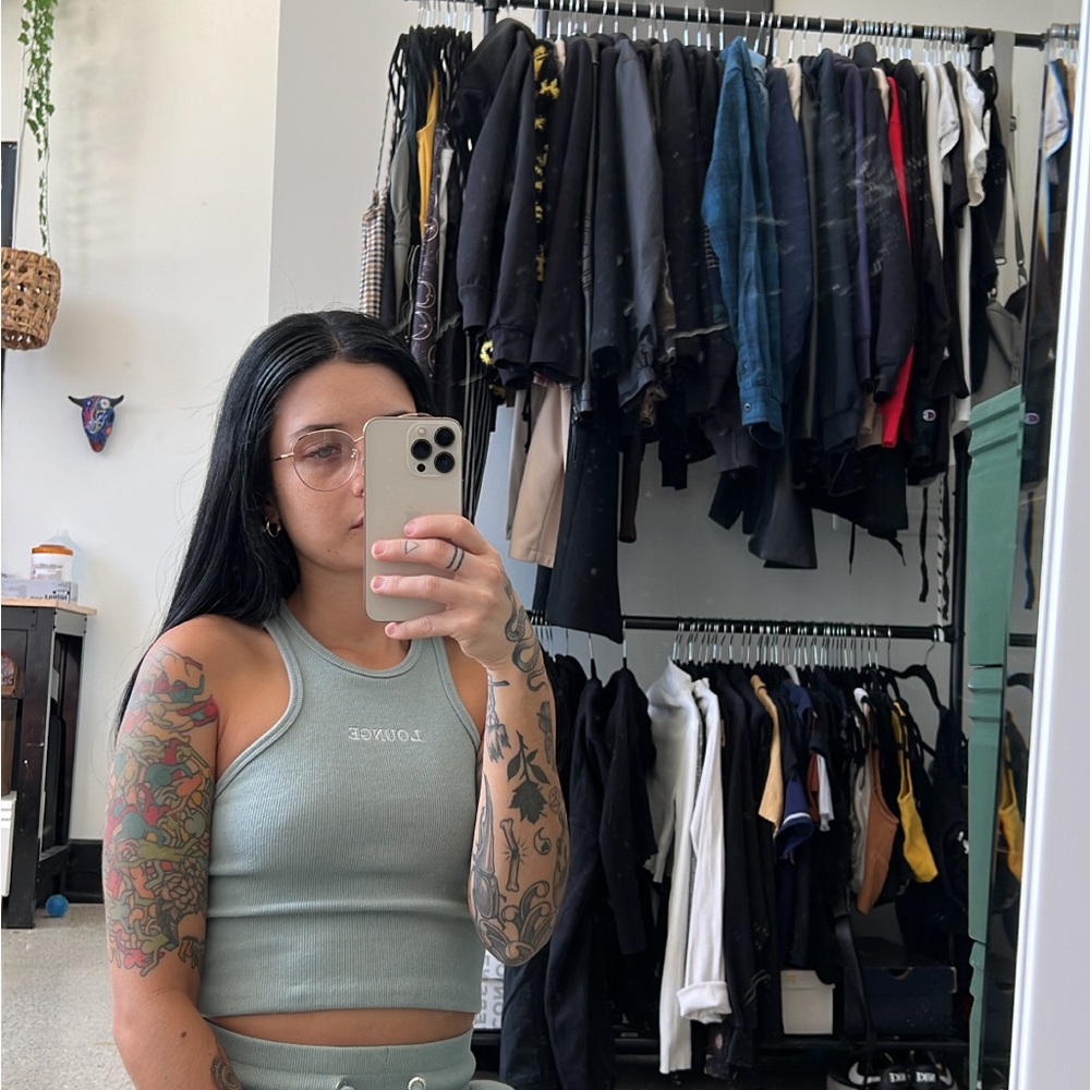 Meet your Posher, Hayley